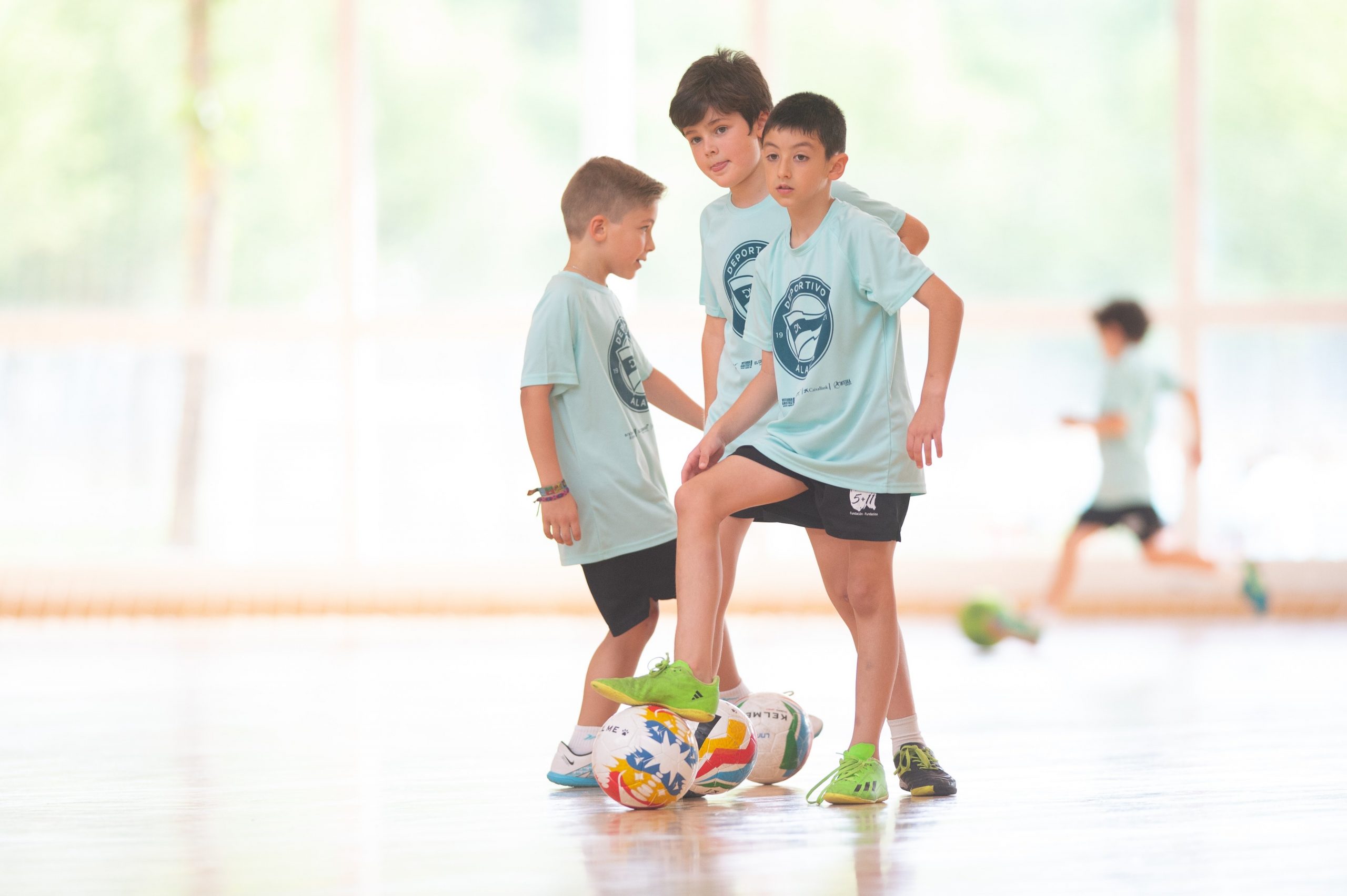 Cerca de 1.000 participantes confirmados en los Campus de Verano de Baskonia y Deportivo Alavés