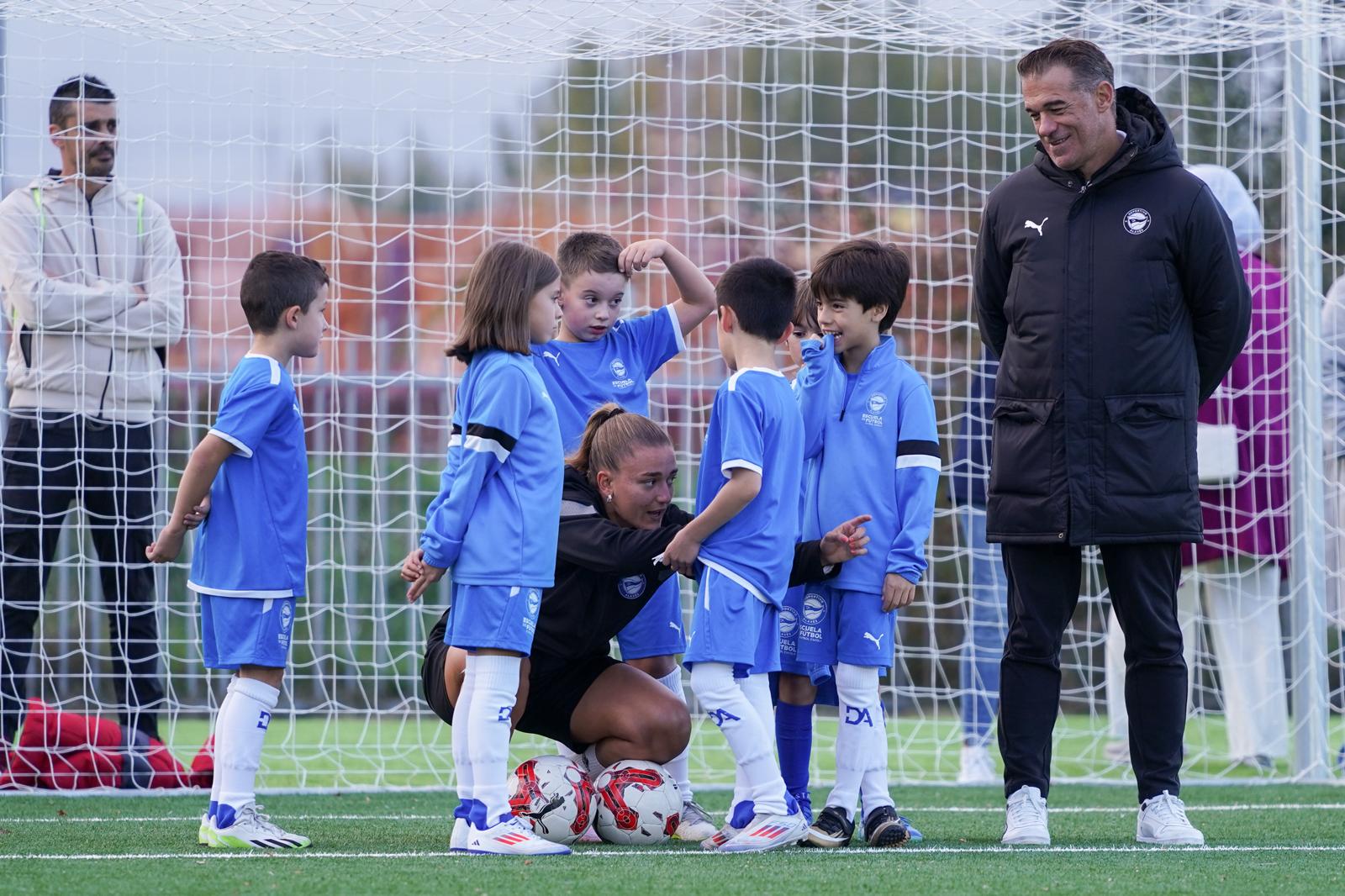 Entrenamiento inaugural de la Escuela del Deportivo Alavés