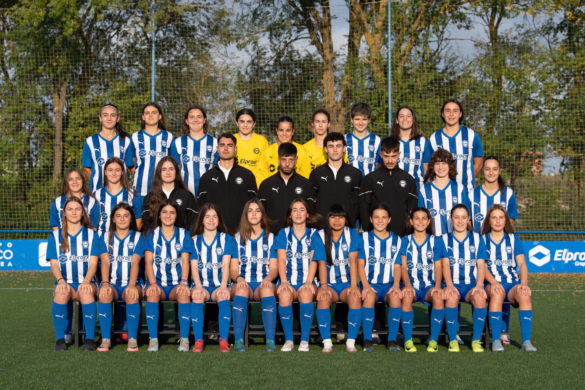 El filial y el Cadete Femenino del Alavés inician su camino en la Copa Vasca