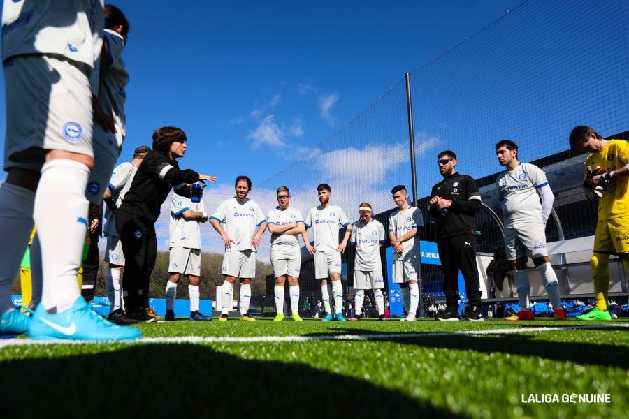 El Deportivo Alavés Genuine vuelve con ilusión y muchas ganas