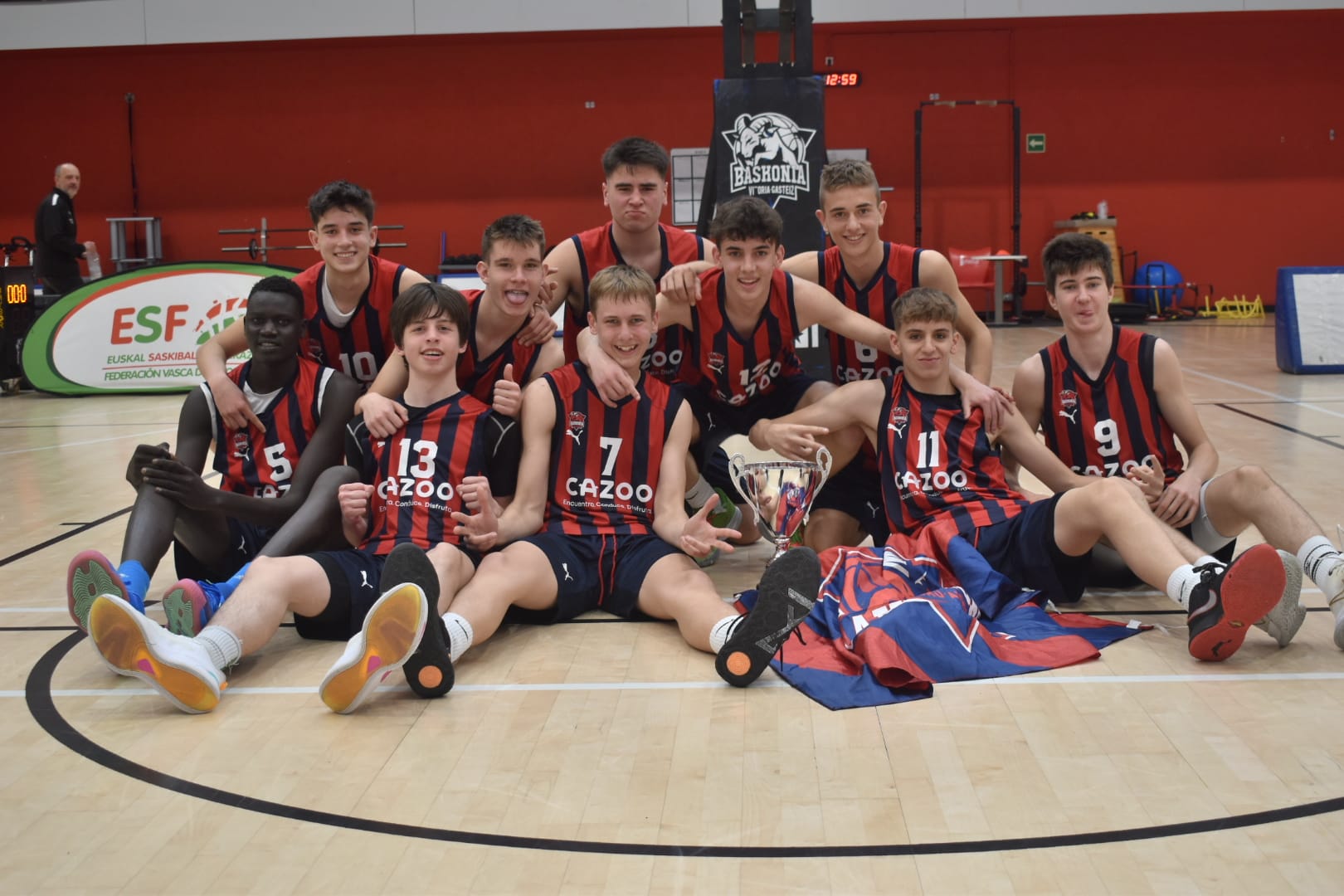 El Baskonia cadete pone rumbo a Cádiz para disputar el Campeonato de España