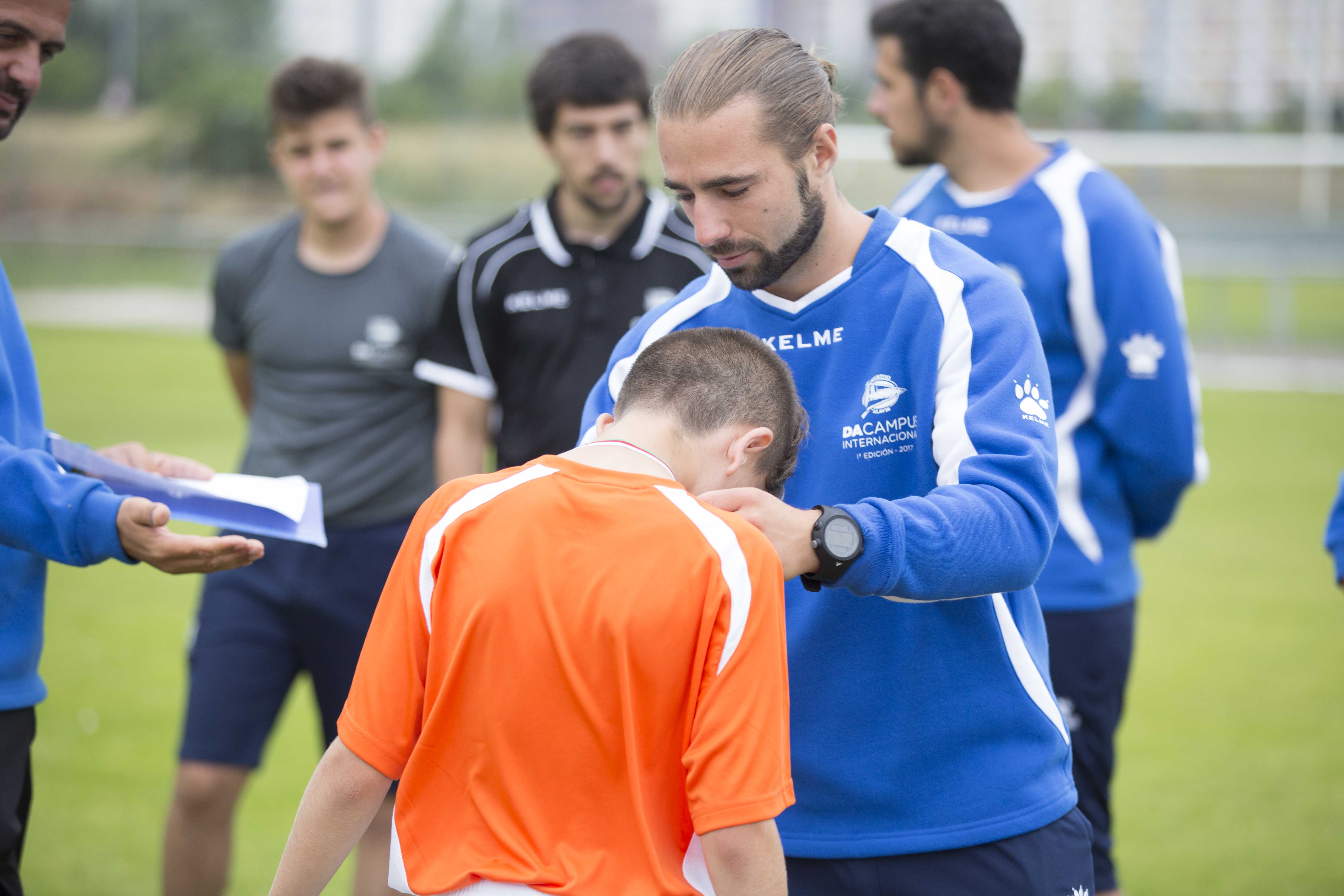 La segunda edición del Campus Internacional del Deportivo Alavés apunta alto