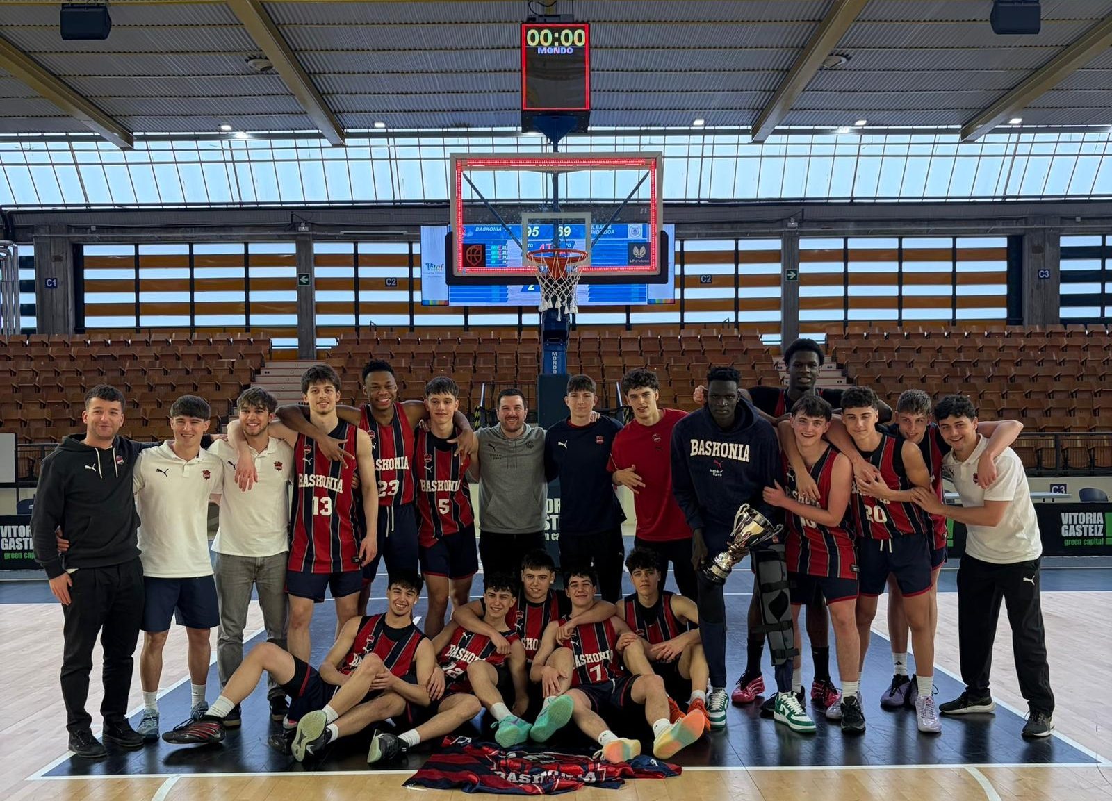 El Junior Baskonista, con ambición e ilusión en el Campeonato de España