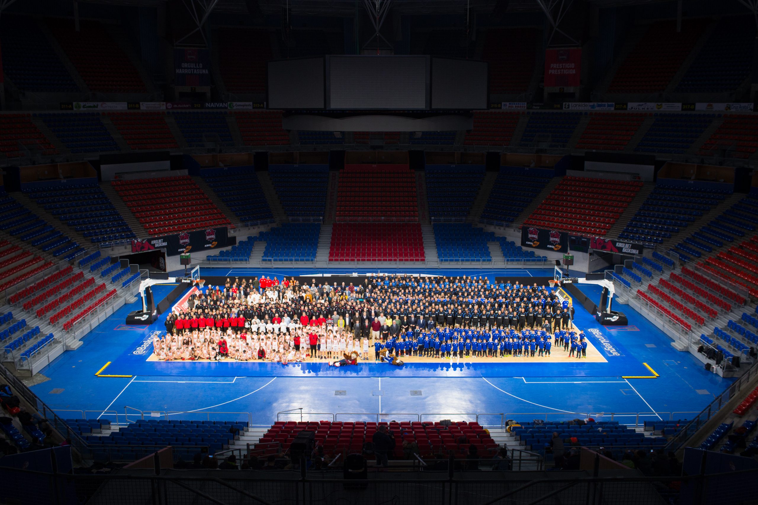 1.600 personas forman el corazón del Grupo Baskonia-Alavés