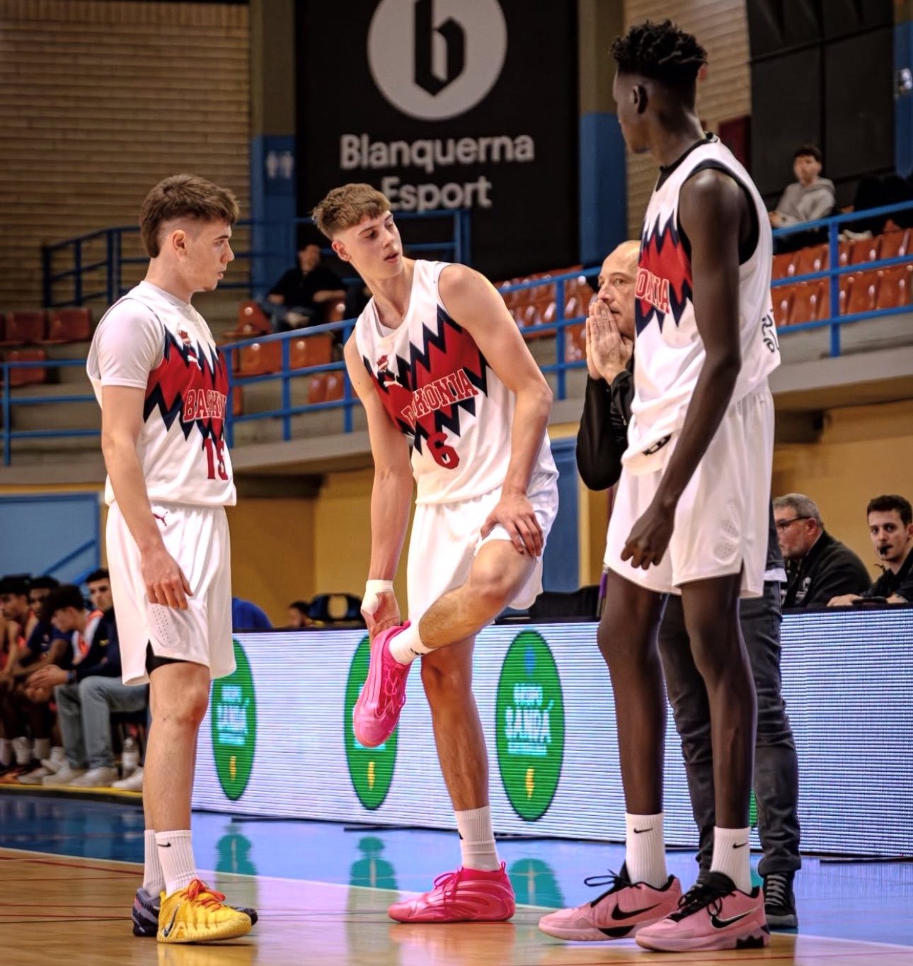 El Junior Baskonista firma una actuación histórica en el Torneo Ciutat de L’Hospitalet