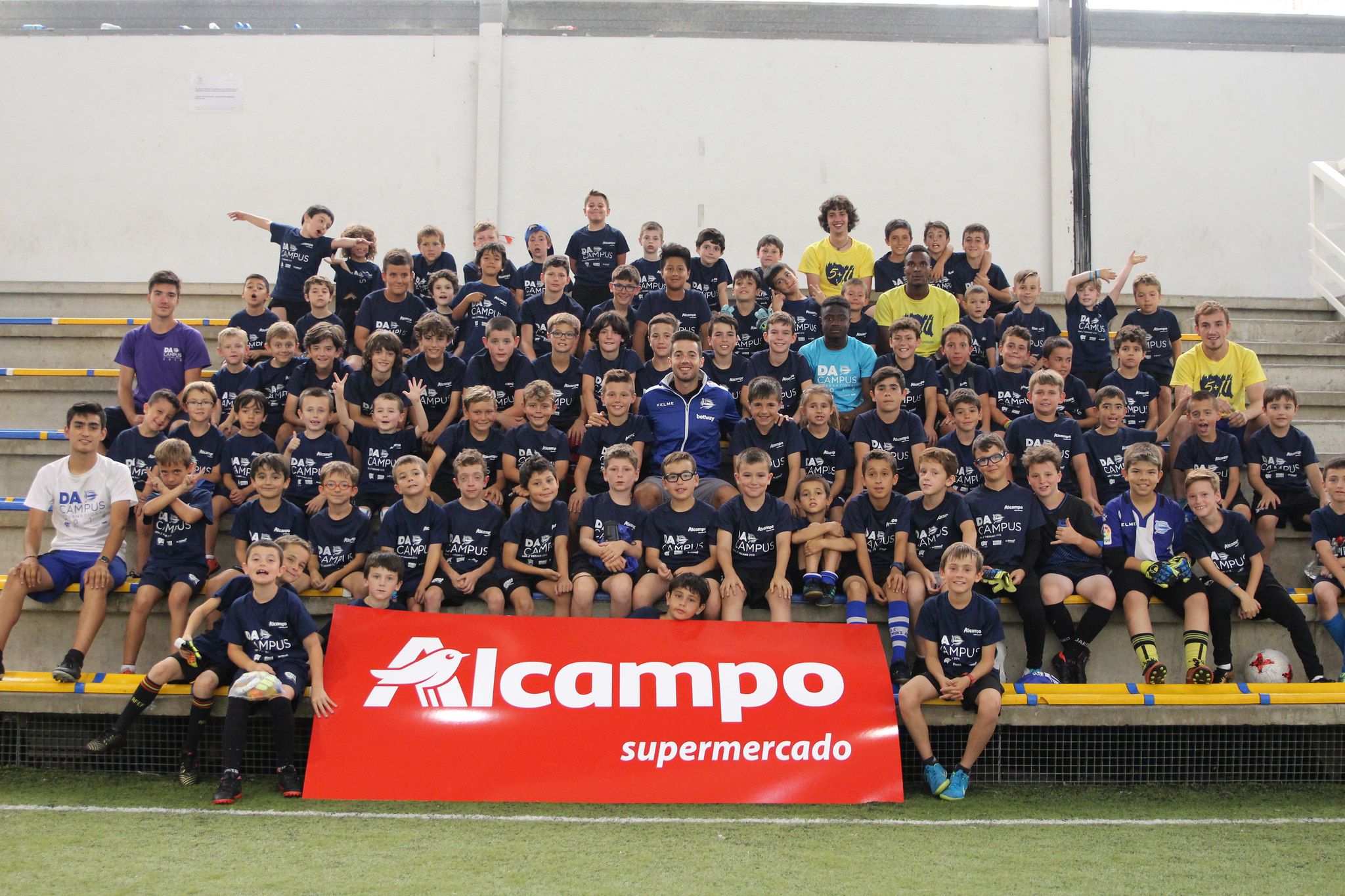 Más de 500 participantes en los campus de verano de Deportivo Alavés