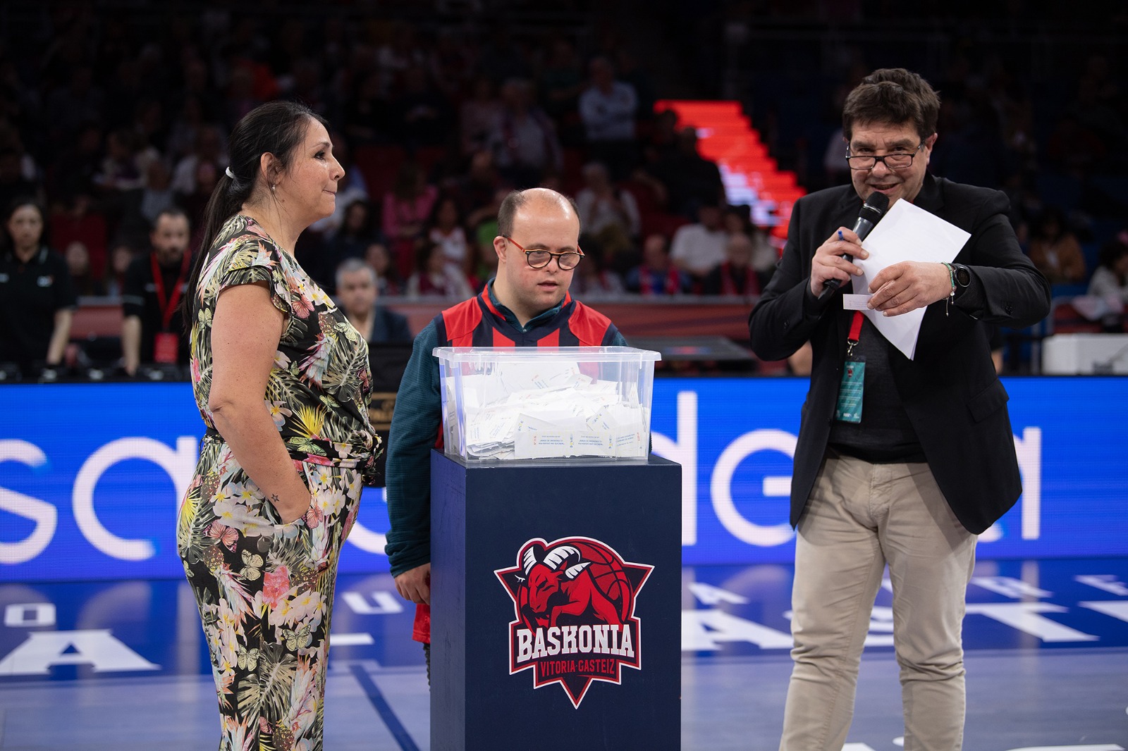 Premiados de la rifa benéfica de la Asociación Down Araba-Isabel Orbe
