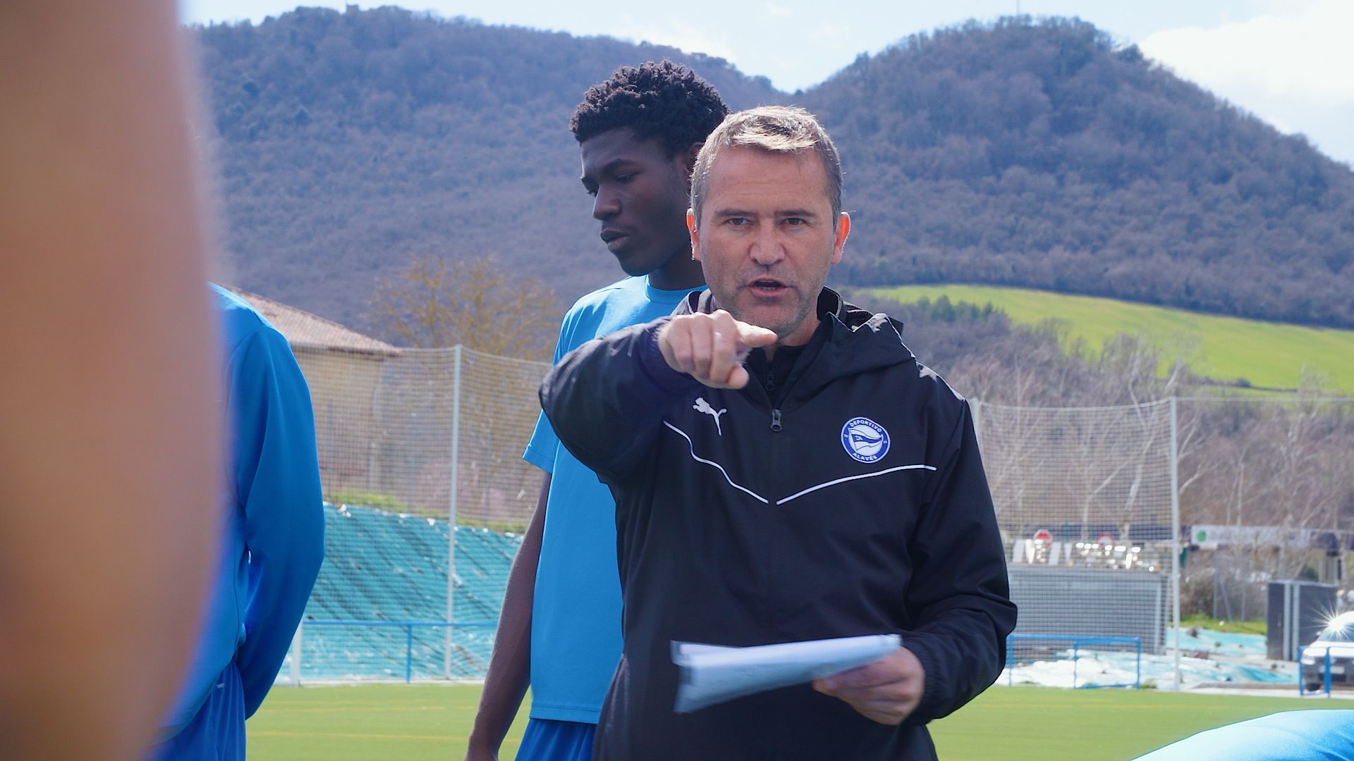 Germán Beltrán continuará dirigiendo al Alavés C hasta 2027