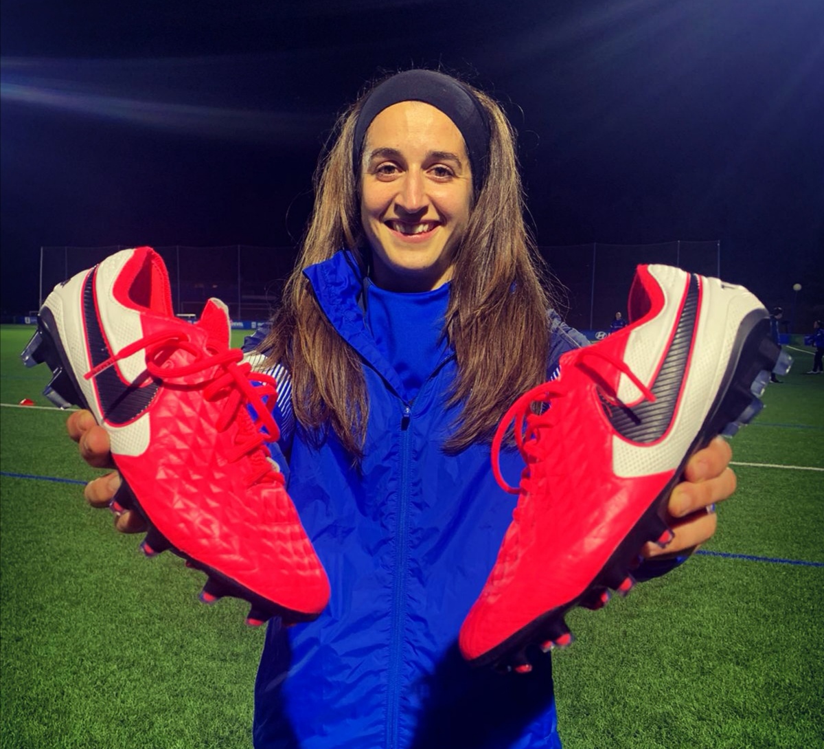 Botas de fútbol con destino al Sahara