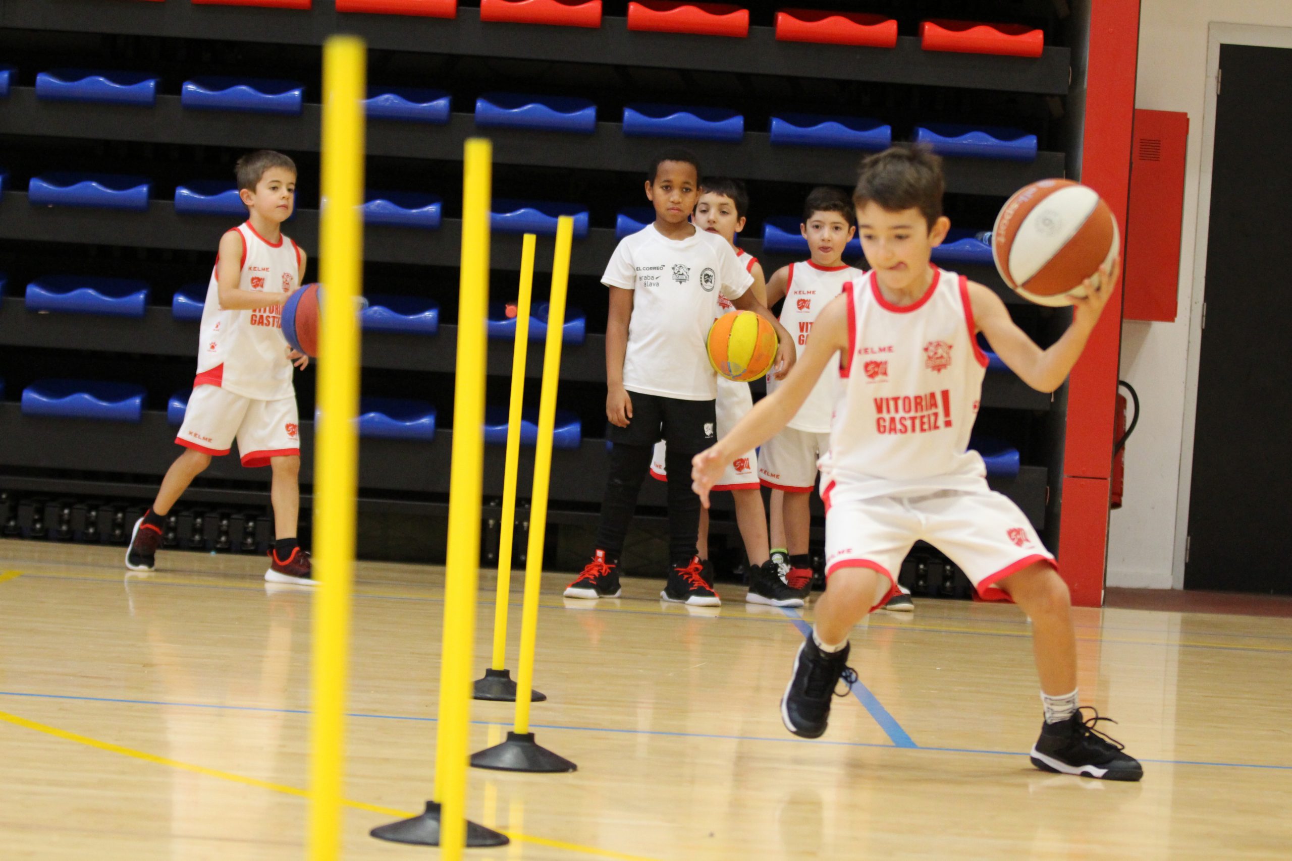 La Escuela de Baloncesto inicia el curso el próximo lunes